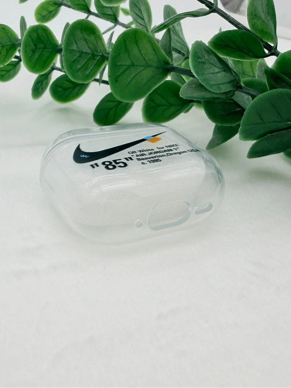 Off-White x Nike AirPods 4 Case with Lanyard - Clear